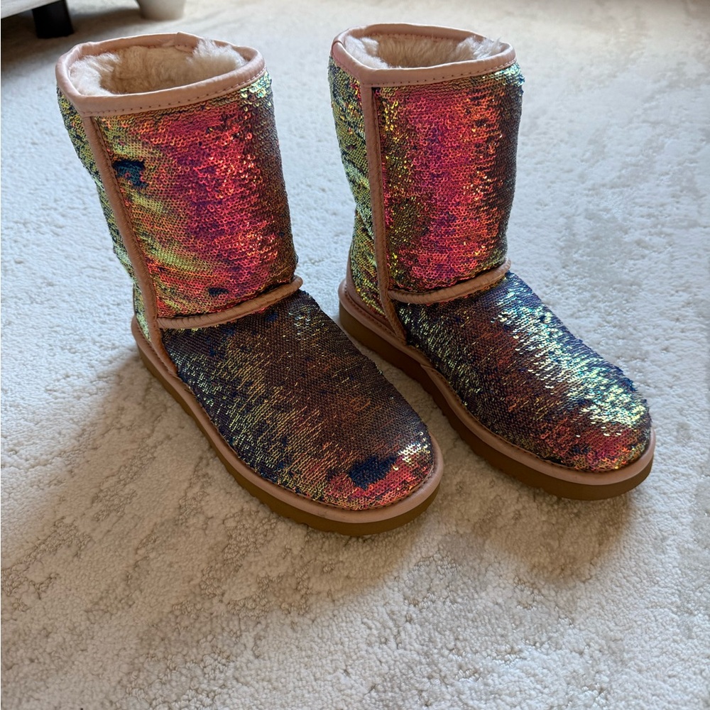 UGG Sequence Short Boots Pink